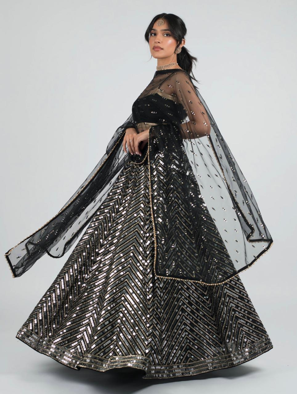 Pakistani Wedding Gown - Black Traditional Lehenga Blouse | Indian bridal  dress, Dress indian style, Indian wedding outfits