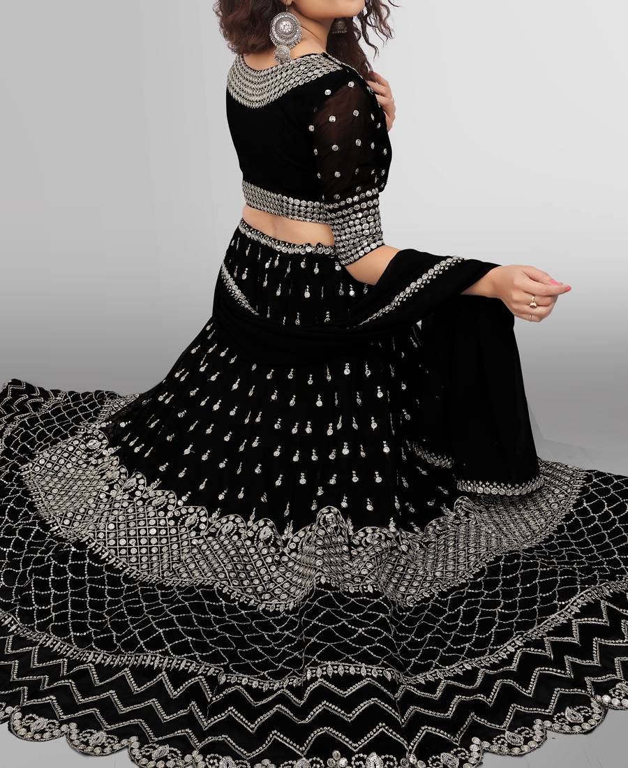 Sexy Black Bridal Outfit Ideas for All your Wedding Ceremonies |  WeddingBazaar