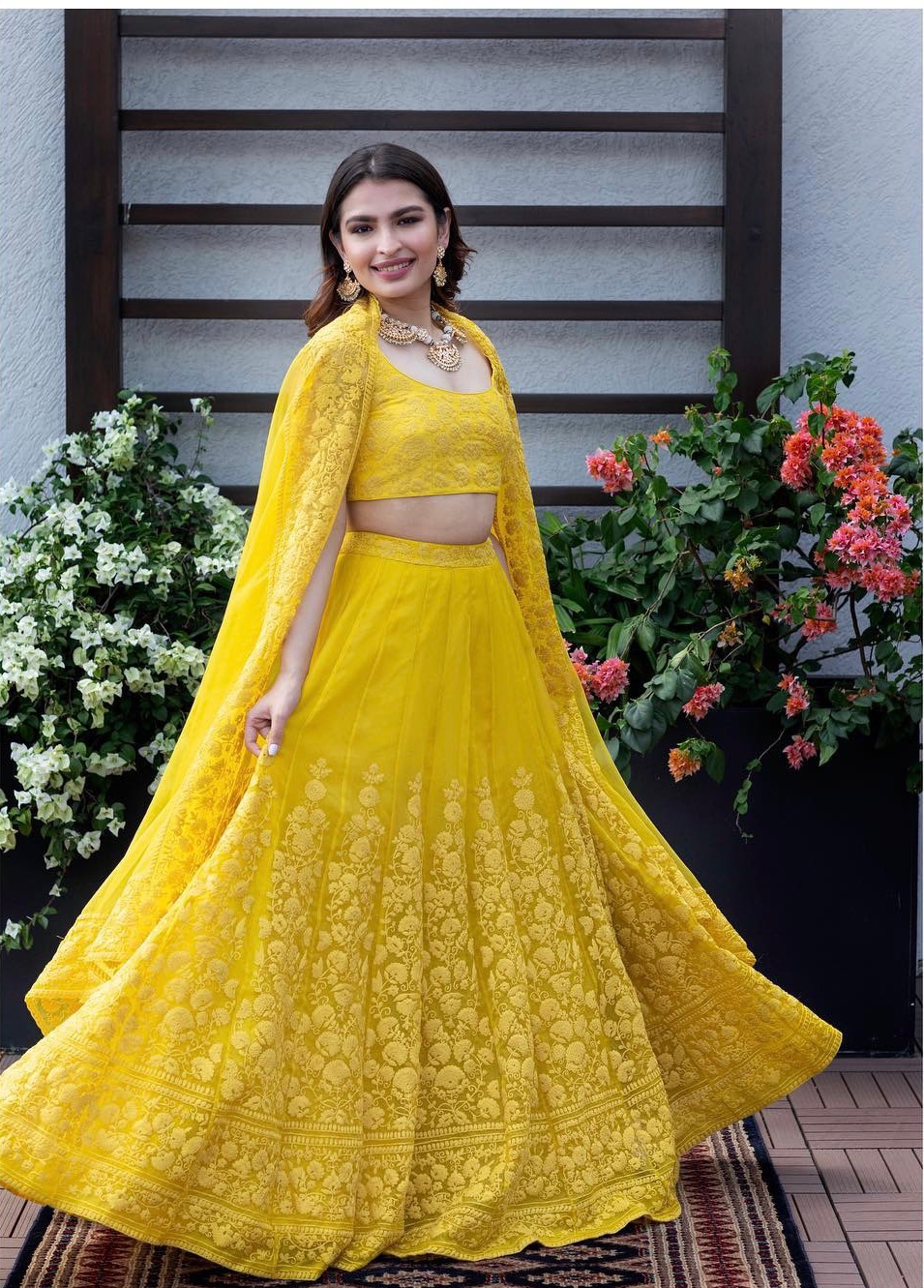 20 Best Hand-Painted Lehengas We Spotted On Real Brides For Your D-day! |  Lahenga, Hand embroidered skirt, Lehenga choli