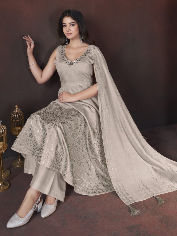 New Exclusive Full Wear Salwar Suit Collection For Ladies. - Image 3